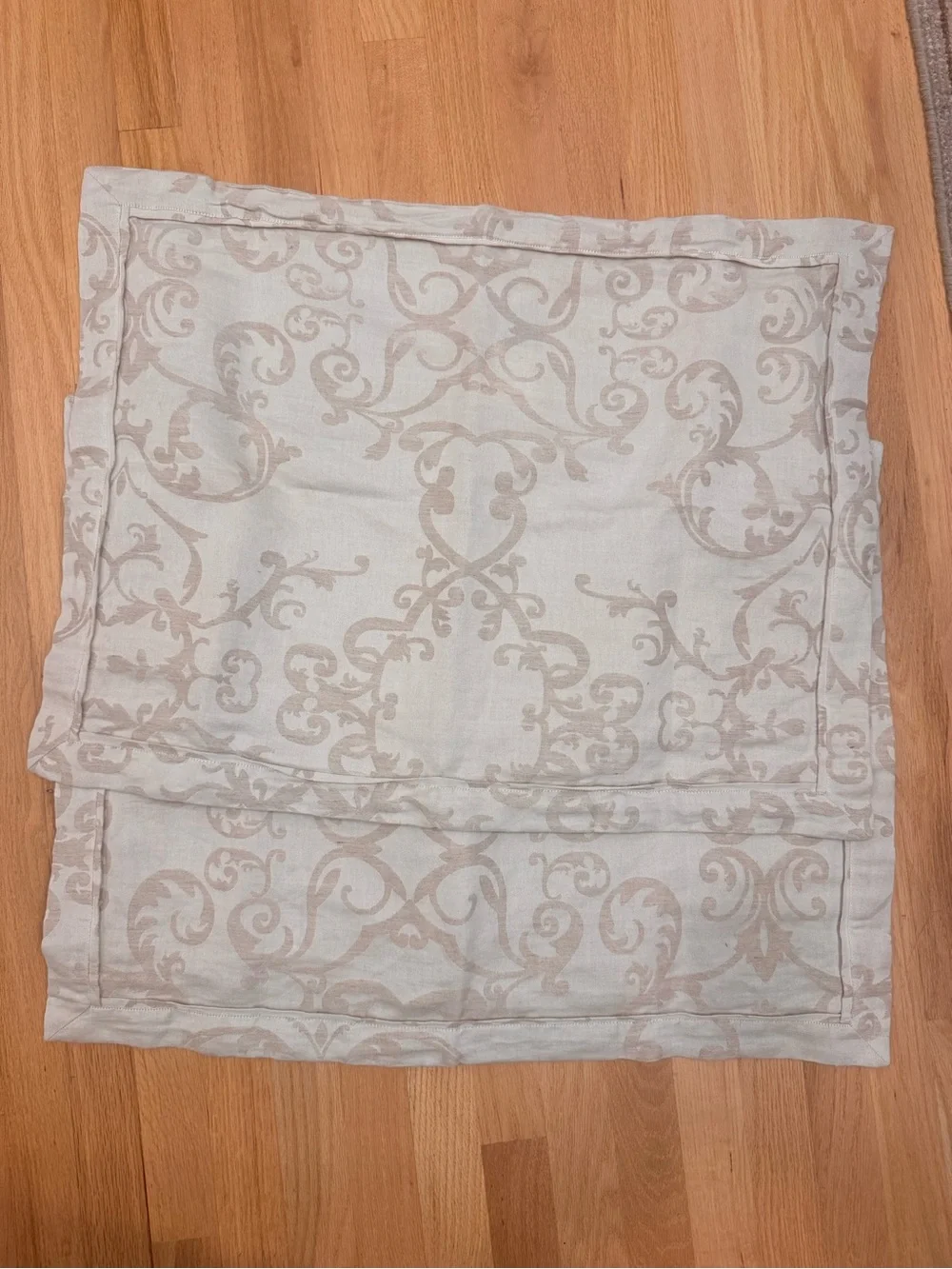 VILLA HOME COLLECTION JACQUARD LINEN BLEND  2/ STANDARD  SHAMS in BEIGE